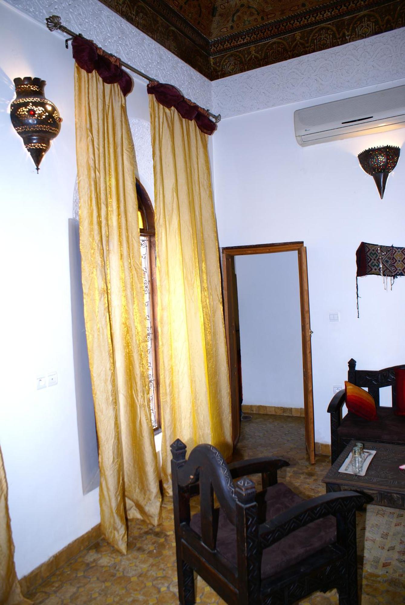 פס Riad Attarine מראה חיצוני תמונה